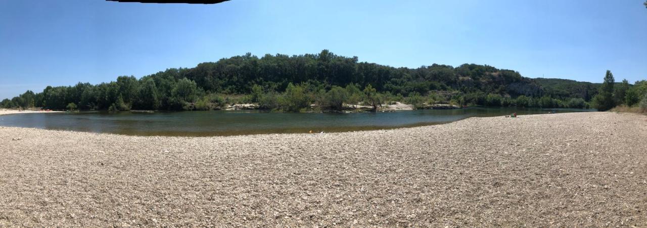 Studio Havre De Paix Au Pont Du Gard Piscine Et Jacuzzi Chez Valerie Payre Vers Pont du Gard Luaran gambar